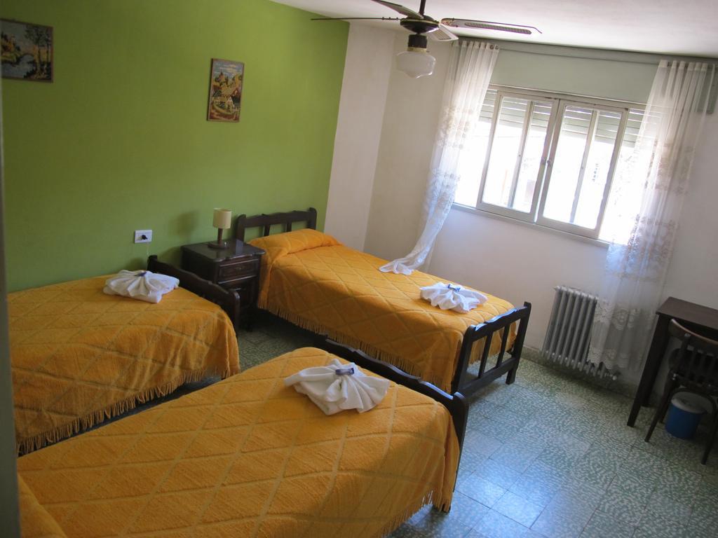 Bambi Hotel La Falda Ngoại thất bức ảnh