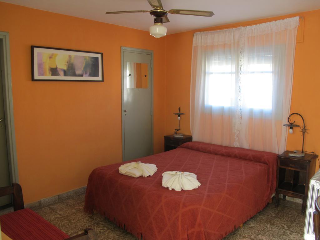 Bambi Hotel La Falda Ngoại thất bức ảnh